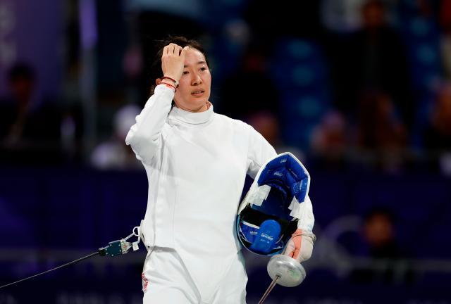 开云移动端-女子重剑首轮孙一文加时告负，首轮出局无缘卫冕