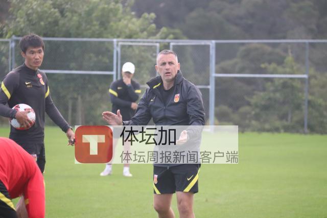 开云下载-揭秘亚运队教练组团队：对足球有想法，训练有内容